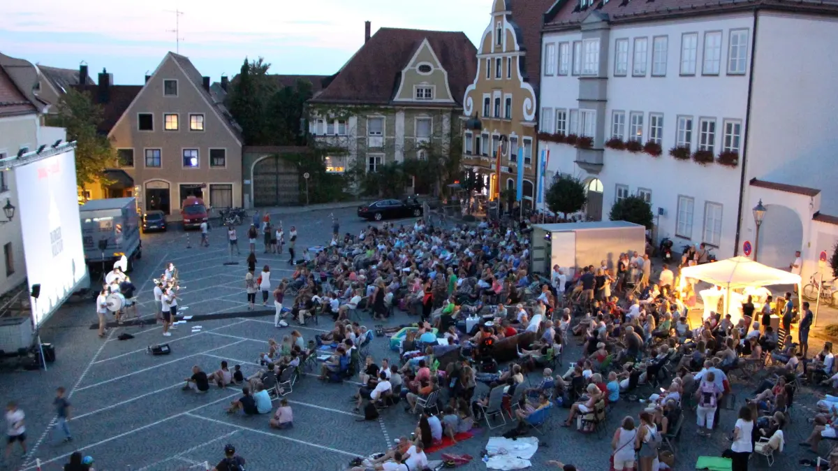 Blick aus den ehemaligen Redaktionsräumen auf den Marienplatz.