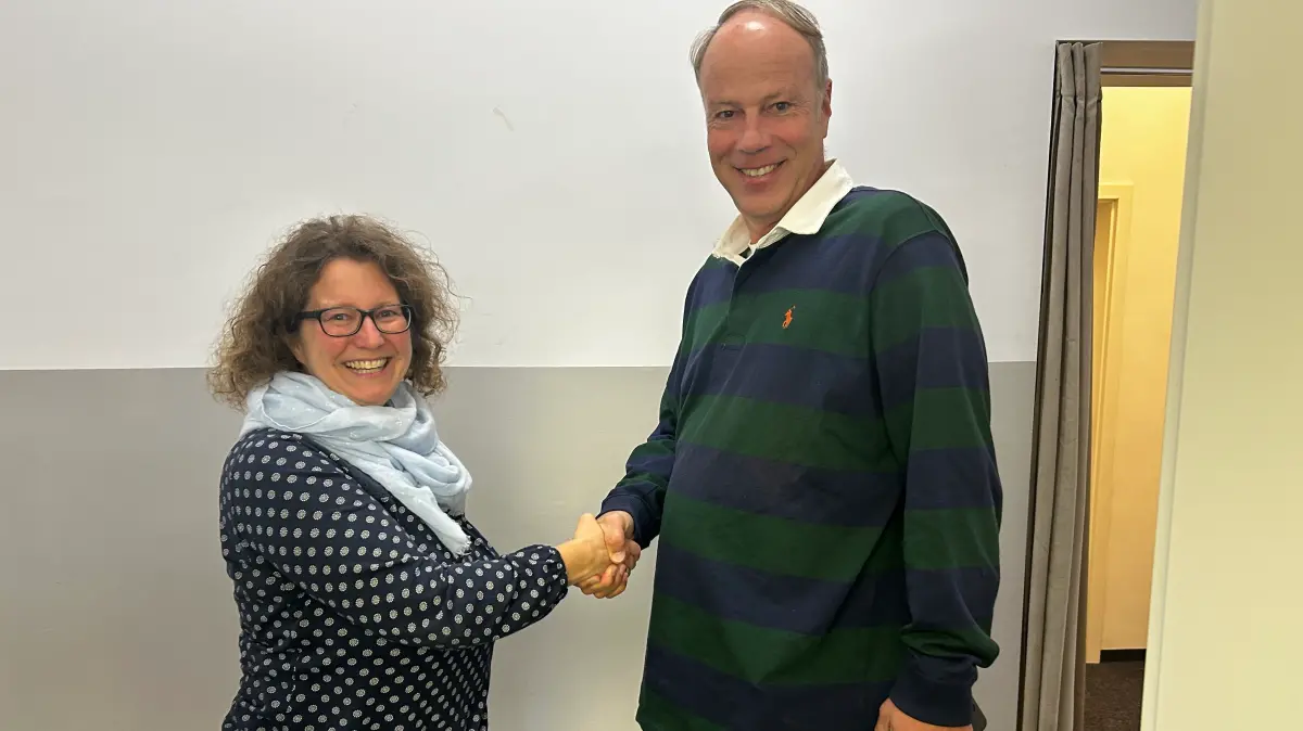 Friedbergs Quartiersmanagerin Tatjana Asmuth und der ehemalige Rotary-Präsident Hubert Ströbel
